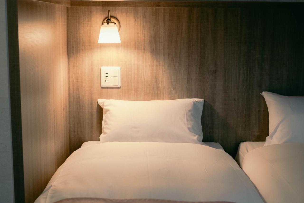 7 Rooms Hotel&Cafe Tokio Buitenkant foto