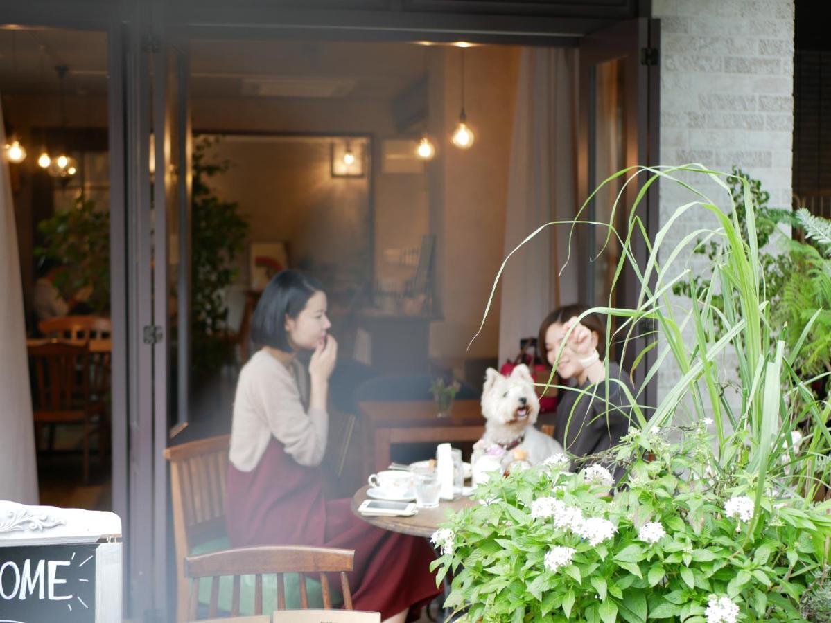 7 Rooms Hotel&Cafe Tokio Buitenkant foto